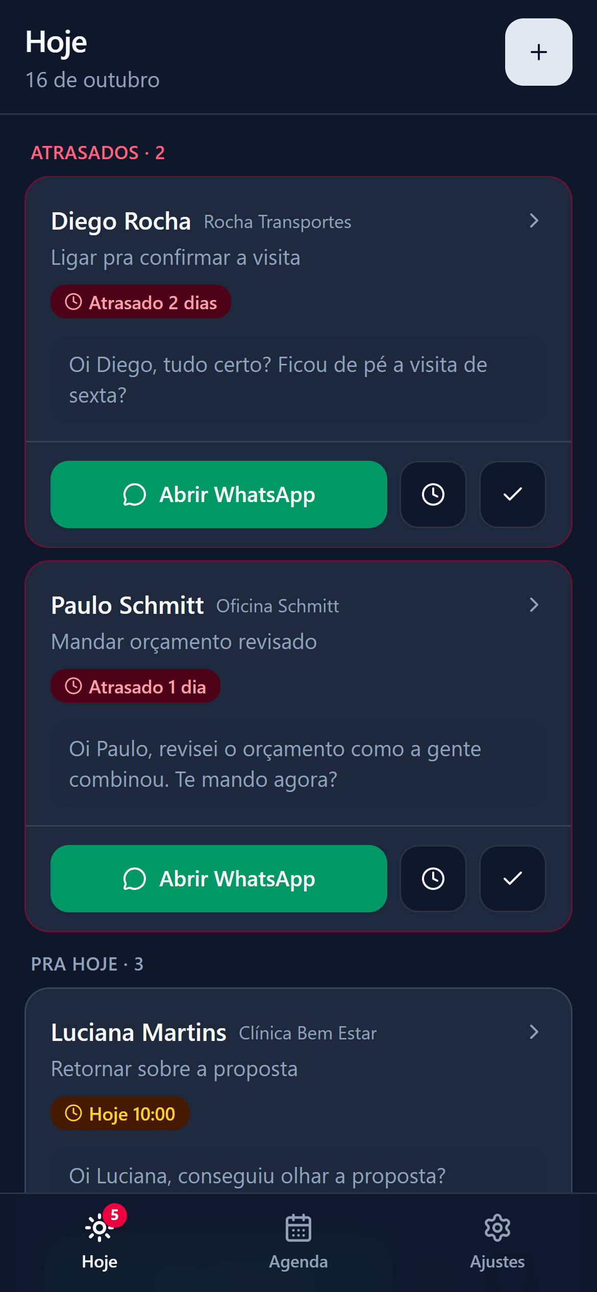 Agenda e retornos no CRM com dados fictícios.
